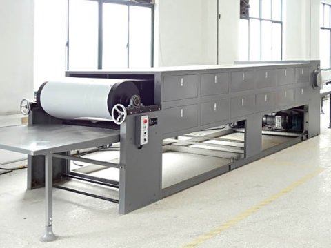 印刷設備展示-UV磨光機